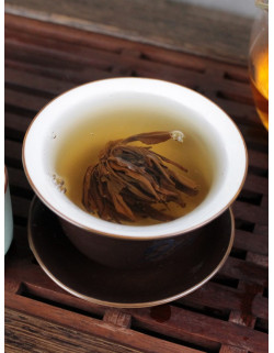 Хун Та «Красная Пагода»