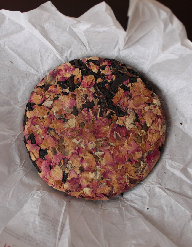 Хун Фэн Мэй Гуй Бин Ча "Красный чай с розой"