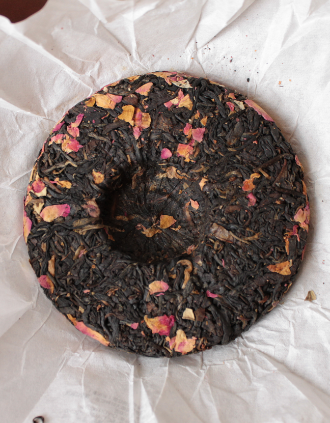 Хун Фэн Мэй Гуй Бин Ча "Красный чай с розой"