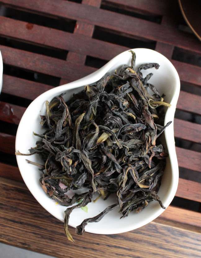 Я Ши Сян Дань Цун "Одинокие Кусты с ароматом утиного помёта"