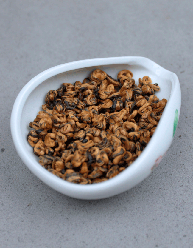 Дянь Хун Цзинь Ло 