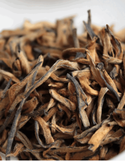 Да Цзинь Я «Большая золотая почка»