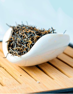 Цзинь Цзюнь Мэй "Золотые брови"