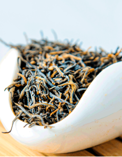 Цзинь Цзюнь Мэй "Золотые брови"