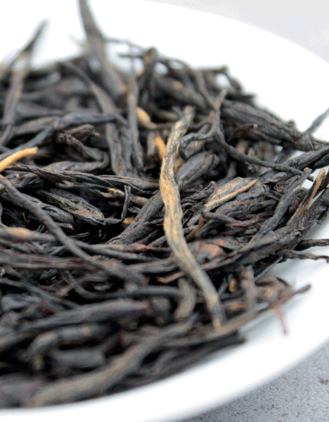 Дянь Хун Сун Чжень «Сосновые Иглы»