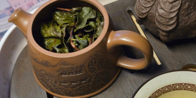 Китайский чай на ночь: отличная идея или самоубийство?